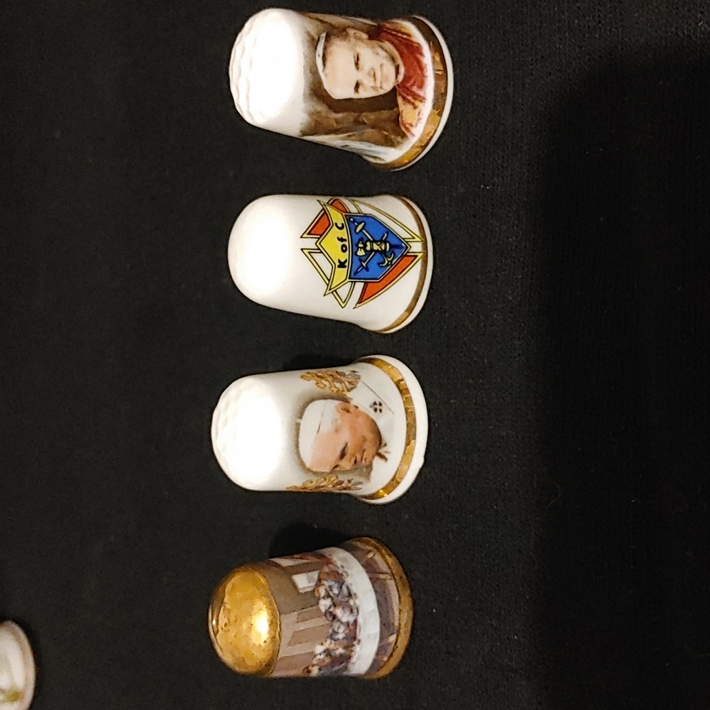Pope Religious fine China collectible thimbles Set Of 4